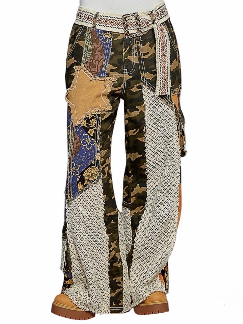 POL | Hunting Wives Camo Pants | NWOT | Medium - Picture 1 of 4